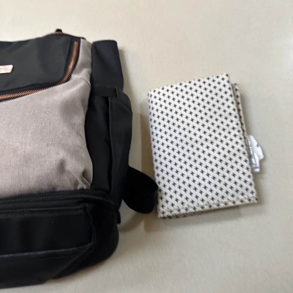 Petunia Pickle Bottom Pivot Pack Diaper Bag Sand/Black Large Backpack Rose Gold